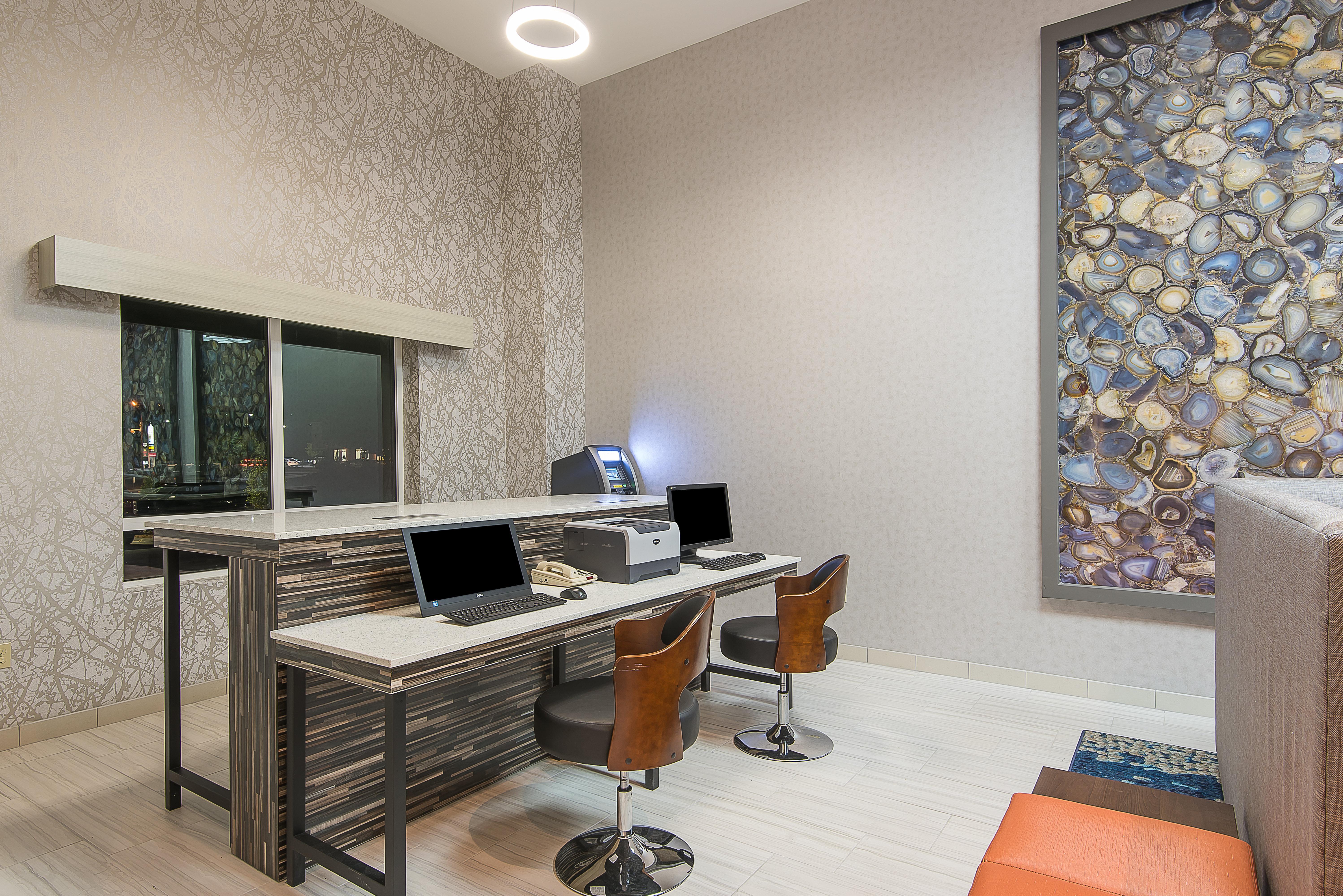 Hotel Express & Norwood, An Ihg 2*