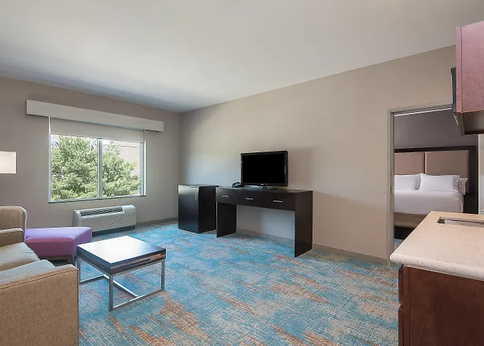 Holiday Inn Express & Suites Norwood, An Ihg Hotel