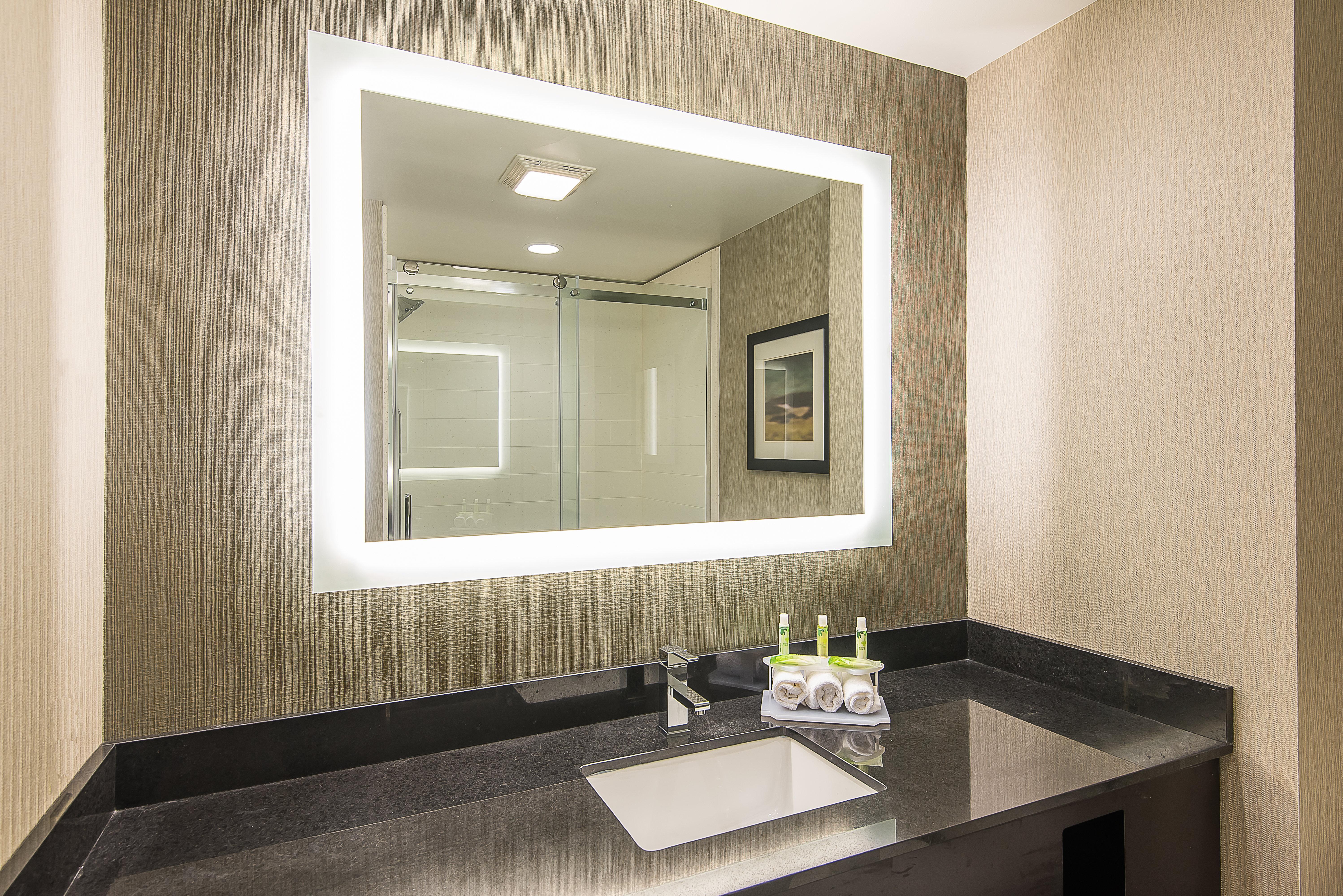 Express & Norwood, An Ihg Hotel 2*